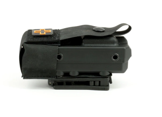 Side profile of the closed case mounted on a belt-compatible attachment system.