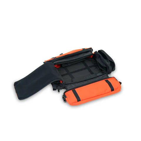 Folded and deployed view of wing pocket compartments

