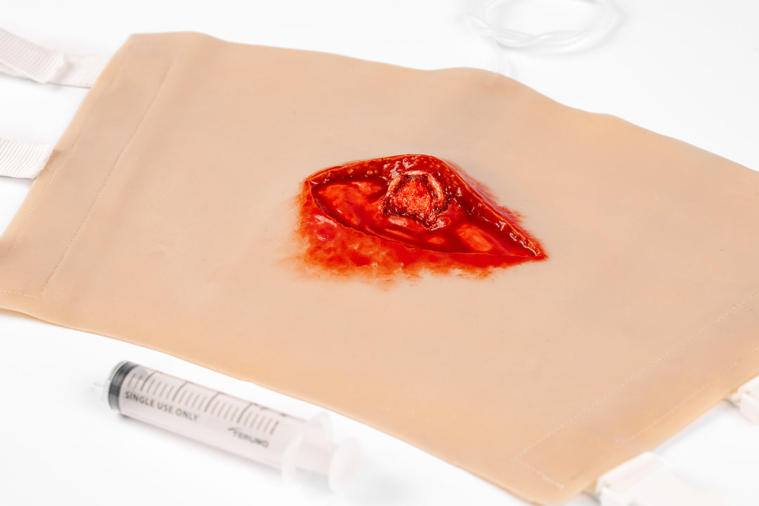 TraumaSim TraumaWear - Open Femur Fracture Upper Leg with Bleeding