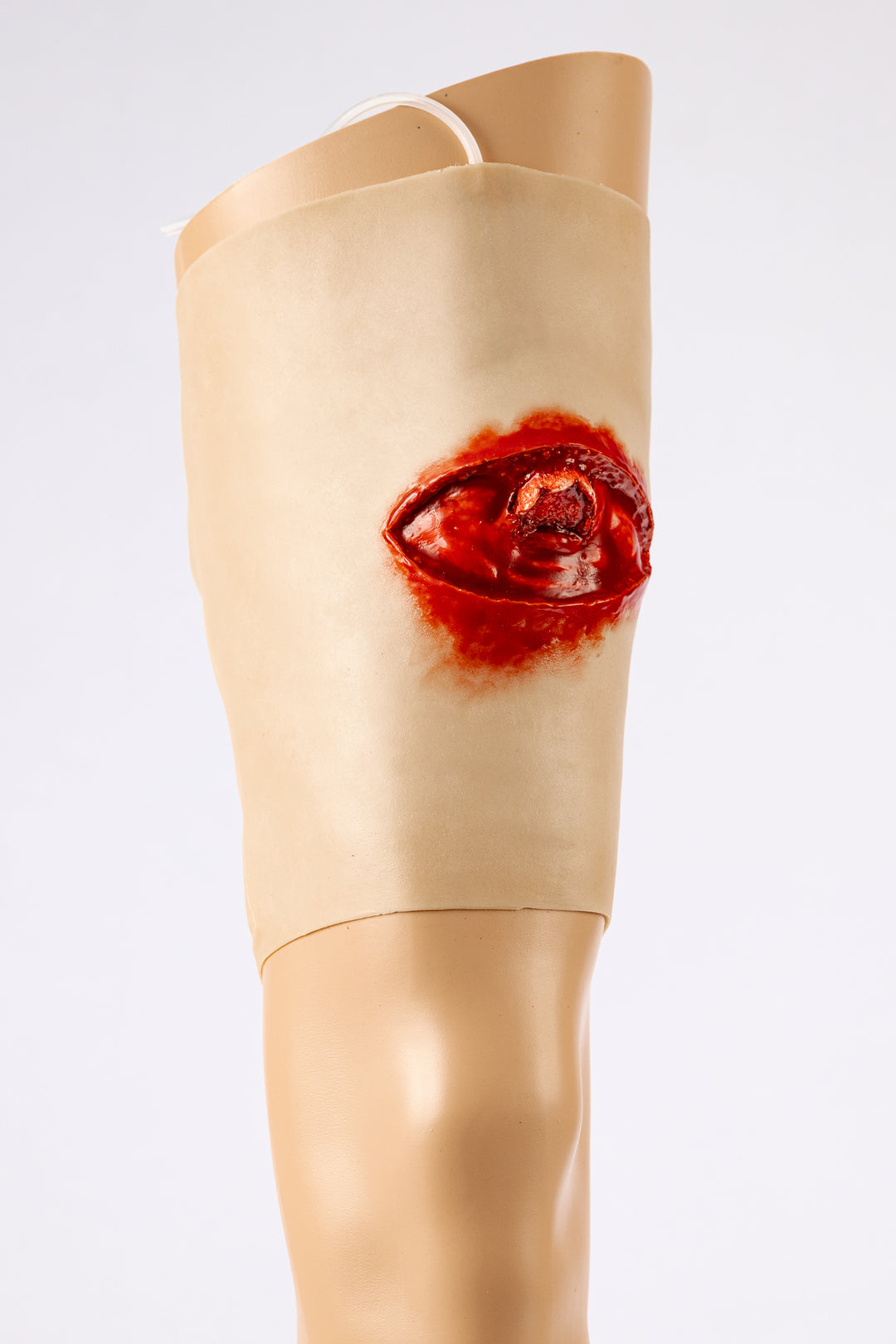 TraumaSim TraumaWear - Open Femur Fracture Upper Leg with Bleeding
