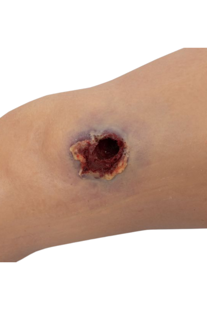 TOMManikin - GSW close up of gun shot wound